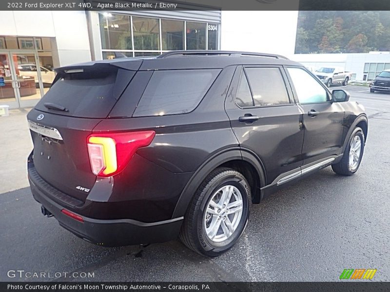 Agate Black Metallic / Ebony 2022 Ford Explorer XLT 4WD