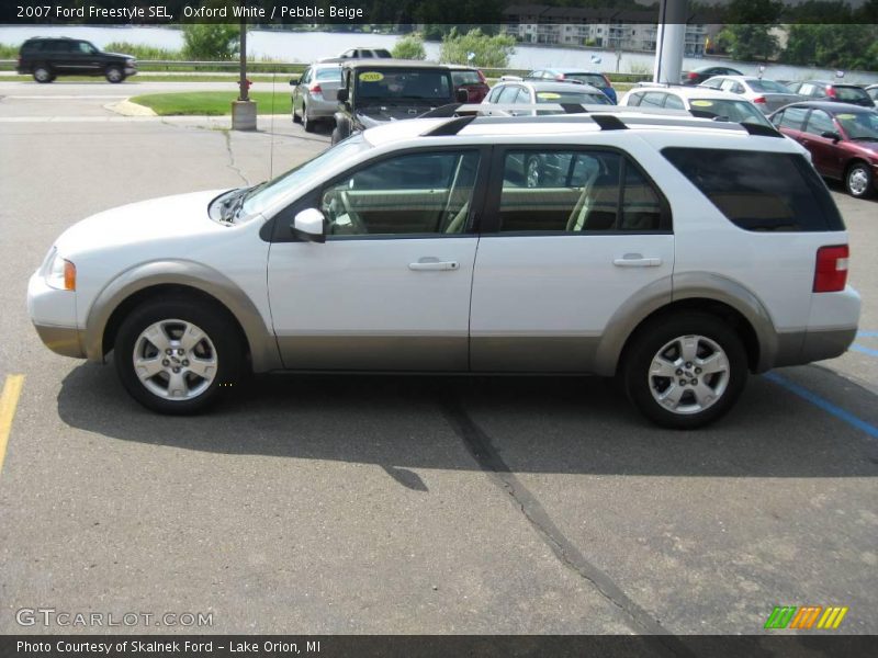 Oxford White / Pebble Beige 2007 Ford Freestyle SEL
