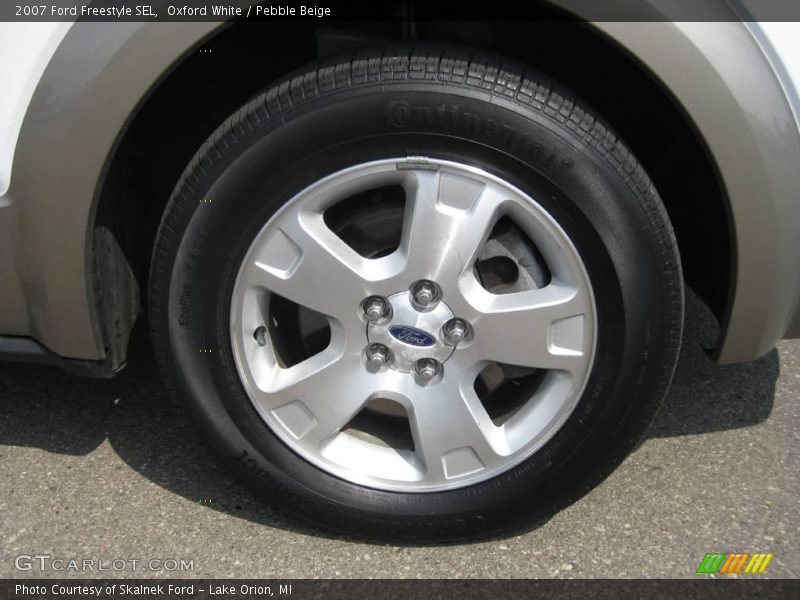 Oxford White / Pebble Beige 2007 Ford Freestyle SEL