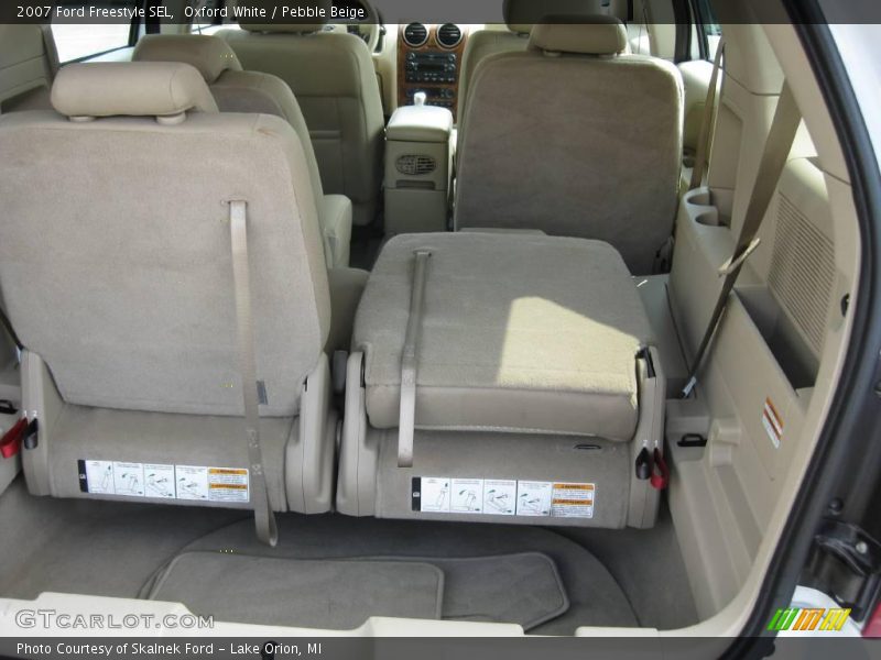 Oxford White / Pebble Beige 2007 Ford Freestyle SEL