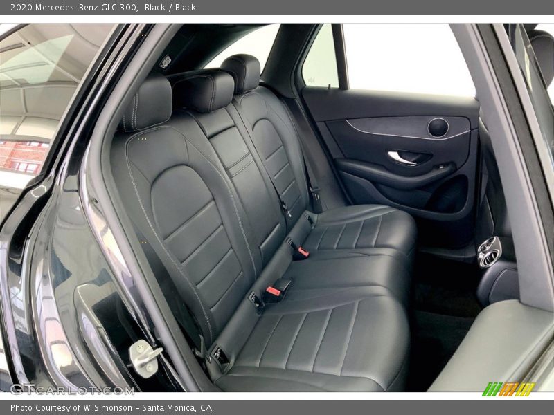 Black / Black 2020 Mercedes-Benz GLC 300