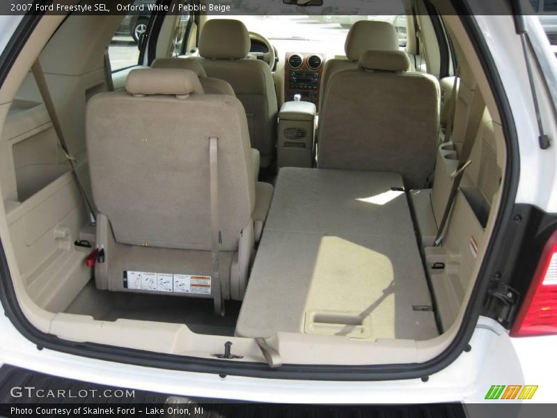 Oxford White / Pebble Beige 2007 Ford Freestyle SEL