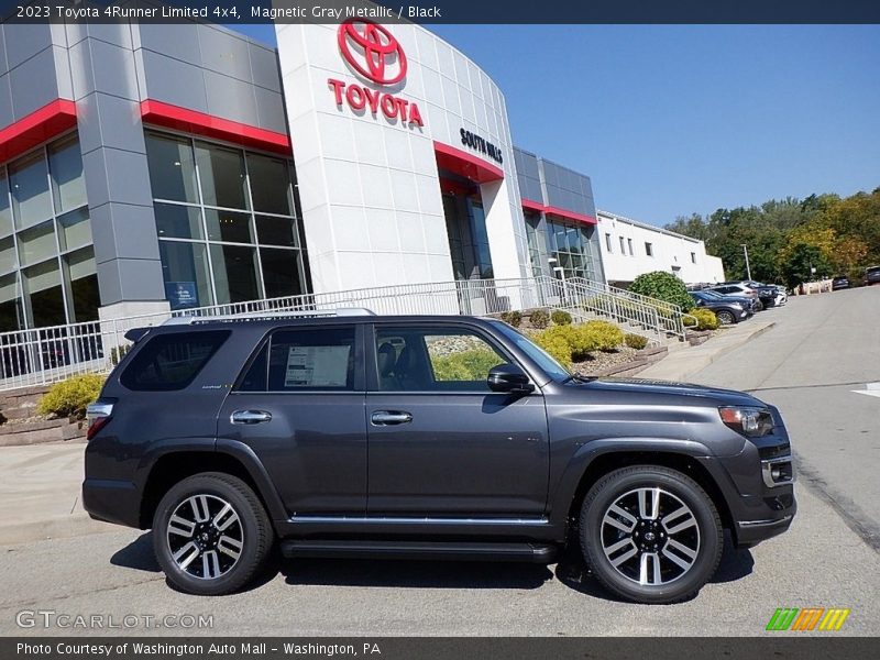 Magnetic Gray Metallic / Black 2023 Toyota 4Runner Limited 4x4