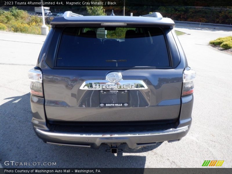 Magnetic Gray Metallic / Black 2023 Toyota 4Runner Limited 4x4