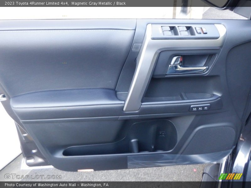 Magnetic Gray Metallic / Black 2023 Toyota 4Runner Limited 4x4