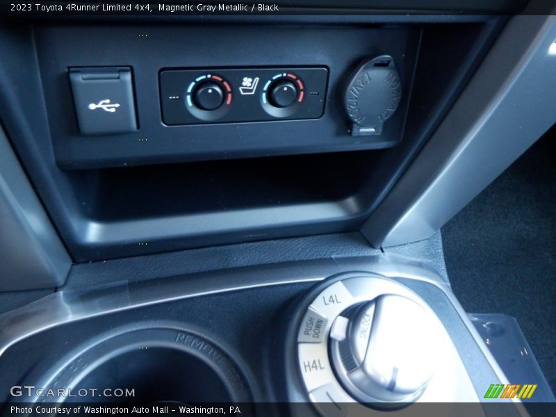 Magnetic Gray Metallic / Black 2023 Toyota 4Runner Limited 4x4