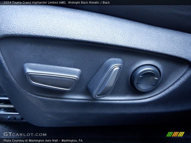 Front Seat of 2024 Grand Highlander Limited AWD