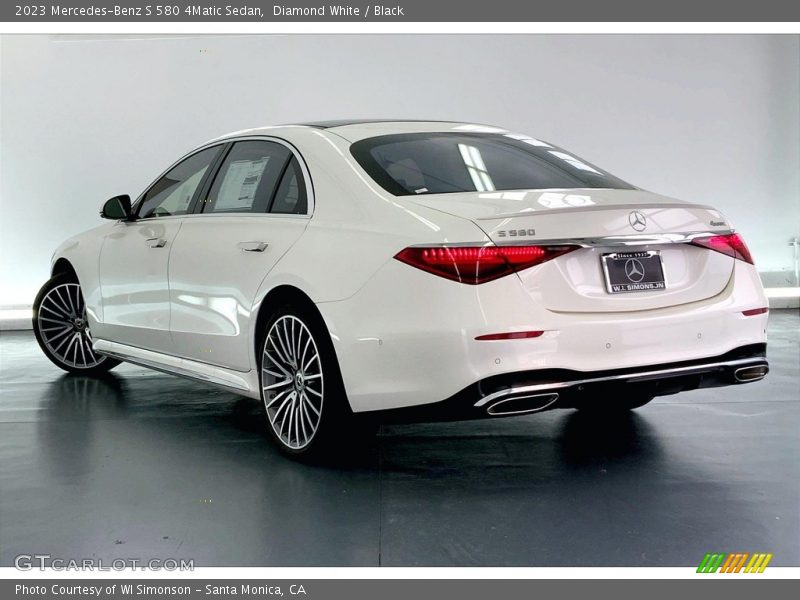 Diamond White / Black 2023 Mercedes-Benz S 580 4Matic Sedan
