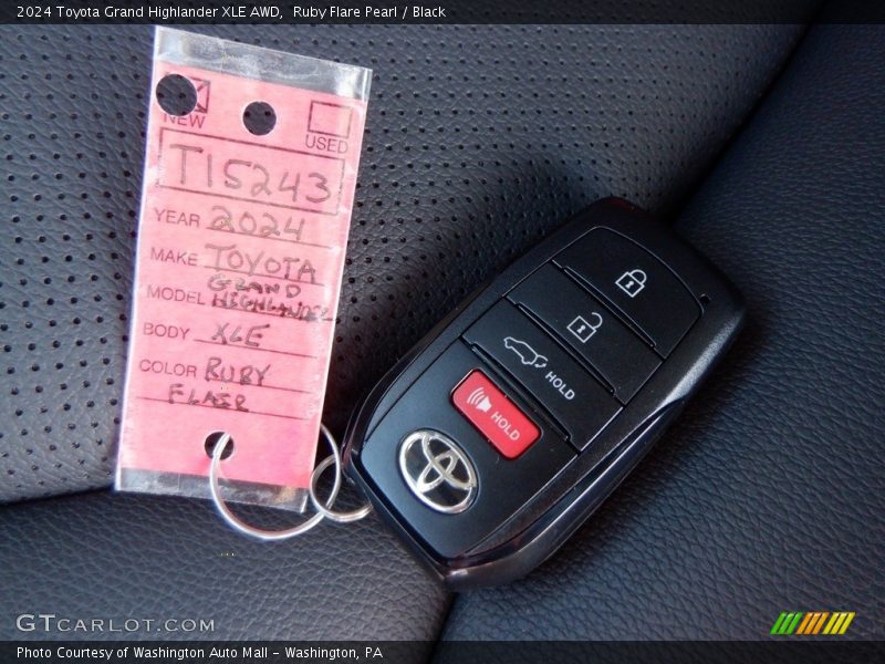 Keys of 2024 Grand Highlander XLE AWD