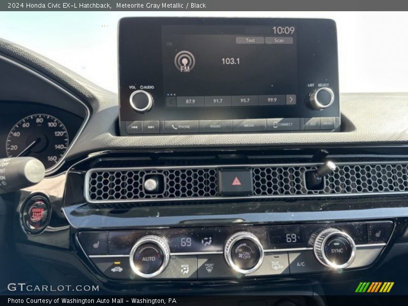 Controls of 2024 Civic EX-L Hatchback