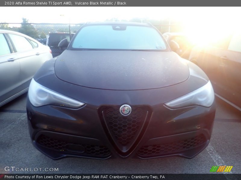 Vulcano Black Metallic / Black 2020 Alfa Romeo Stelvio TI Sport AWD