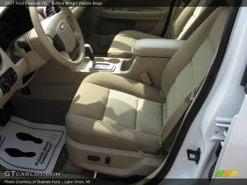 Oxford White / Pebble Beige 2007 Ford Freestyle SEL