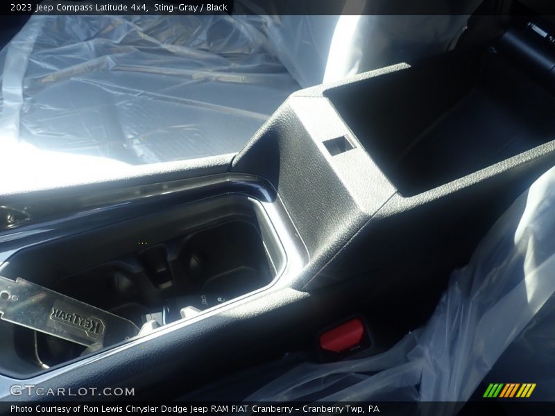 Sting-Gray / Black 2023 Jeep Compass Latitude 4x4