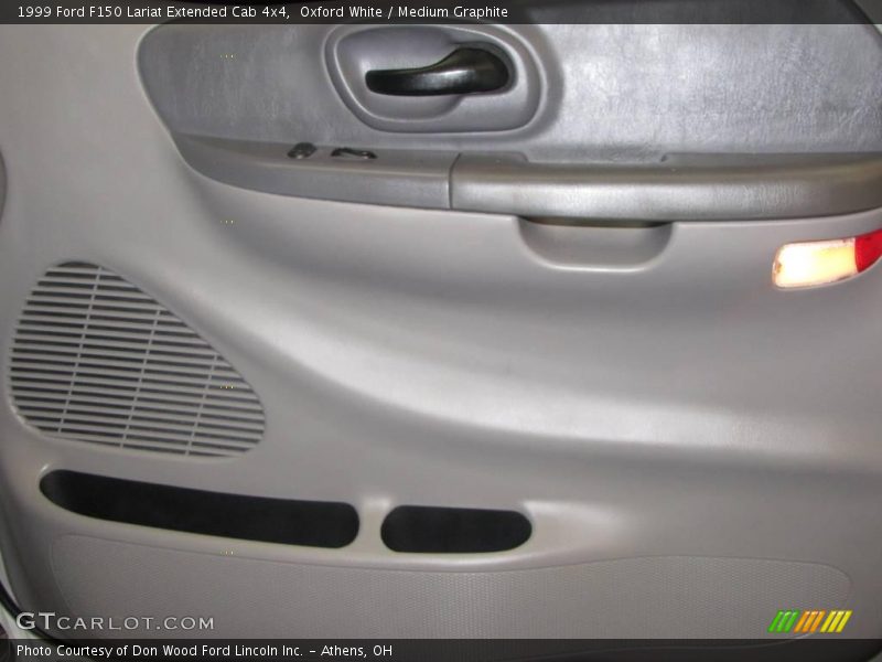 Oxford White / Medium Graphite 1999 Ford F150 Lariat Extended Cab 4x4