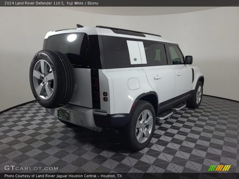  2024 Defender 110 S Fuji White