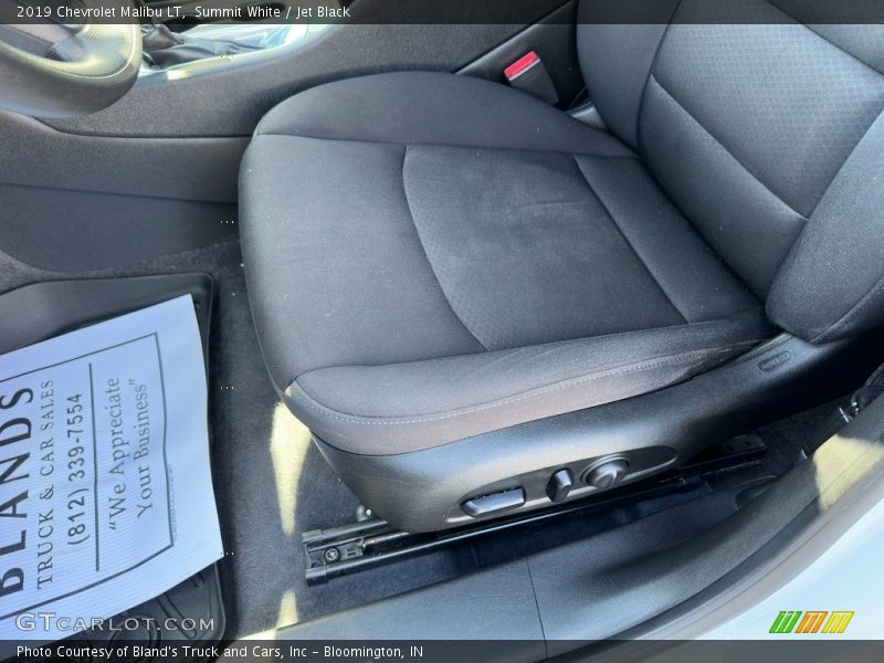 Summit White / Jet Black 2019 Chevrolet Malibu LT