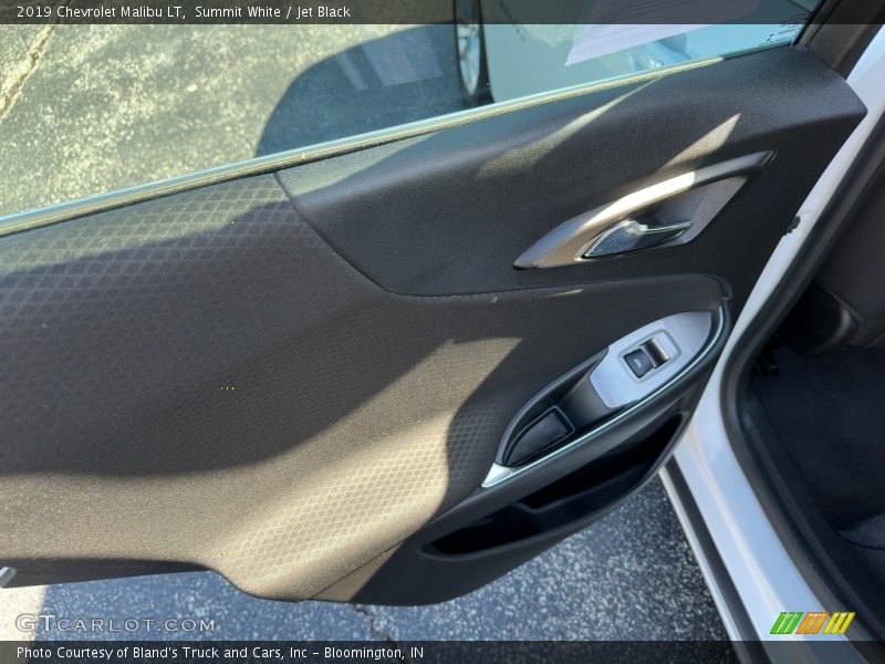 Summit White / Jet Black 2019 Chevrolet Malibu LT