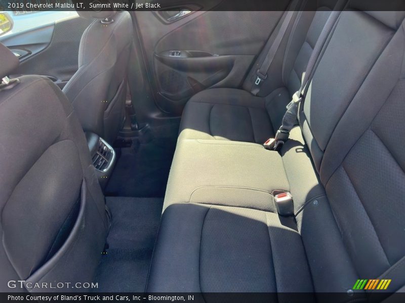 Summit White / Jet Black 2019 Chevrolet Malibu LT