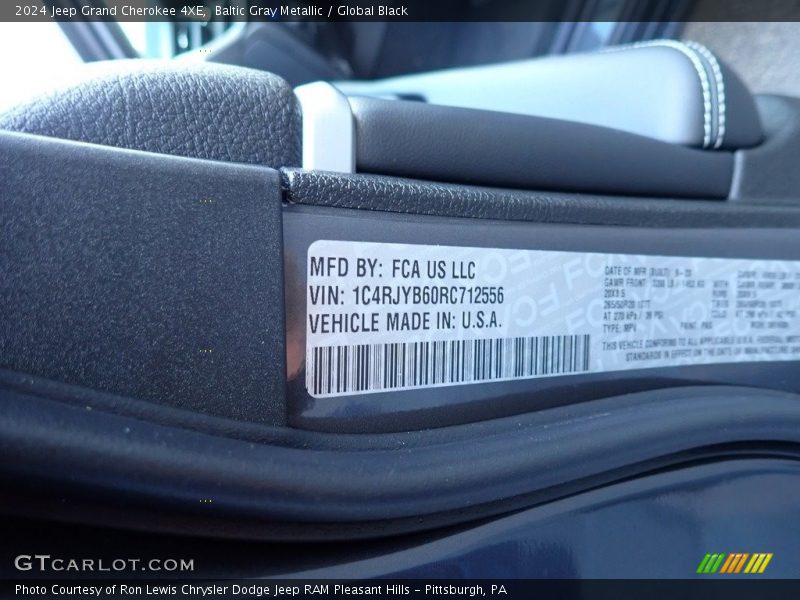 Baltic Gray Metallic / Global Black 2024 Jeep Grand Cherokee 4XE
