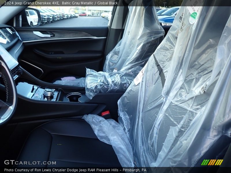 Baltic Gray Metallic / Global Black 2024 Jeep Grand Cherokee 4XE