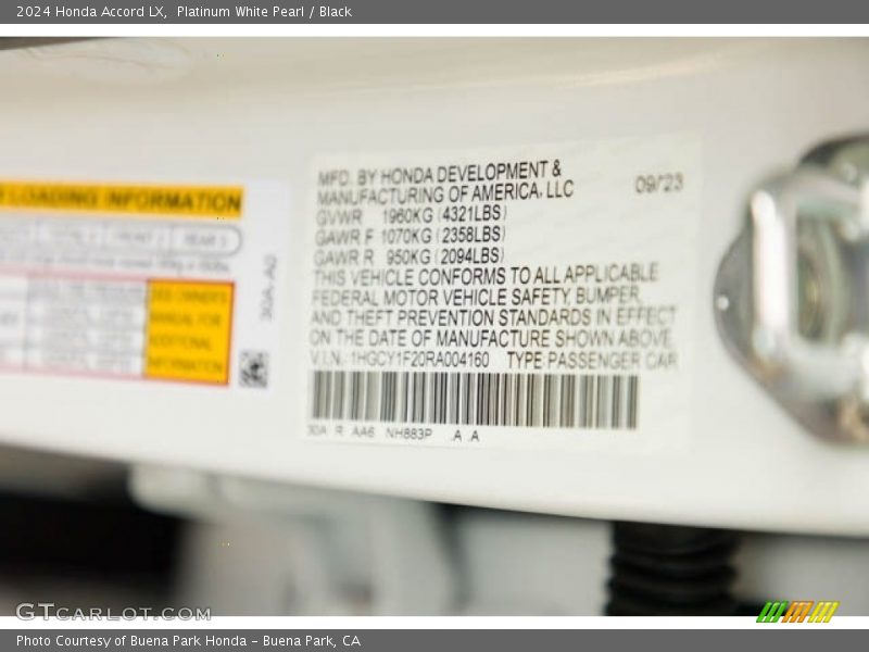Platinum White Pearl / Black 2024 Honda Accord LX