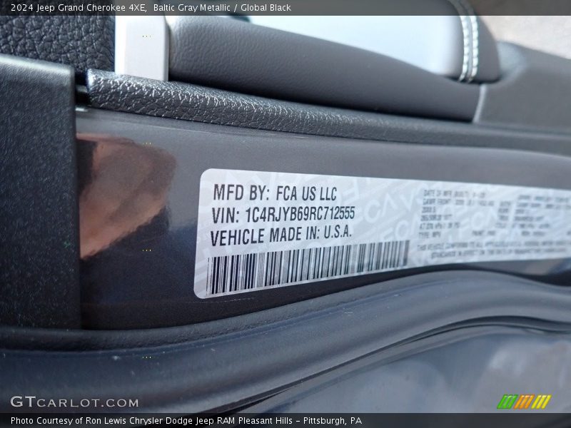 Baltic Gray Metallic / Global Black 2024 Jeep Grand Cherokee 4XE