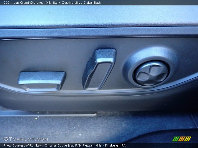 Baltic Gray Metallic / Global Black 2024 Jeep Grand Cherokee 4XE