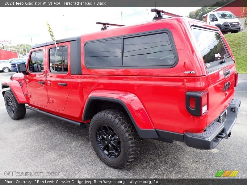 Firecracker Red / Black 2021 Jeep Gladiator Willys 4x4