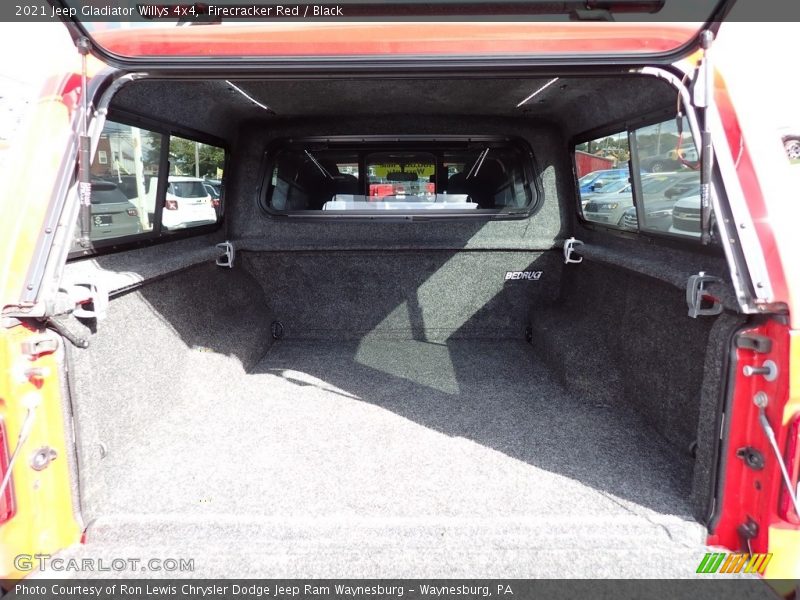 Firecracker Red / Black 2021 Jeep Gladiator Willys 4x4