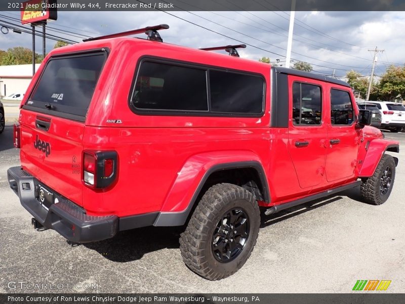 Firecracker Red / Black 2021 Jeep Gladiator Willys 4x4