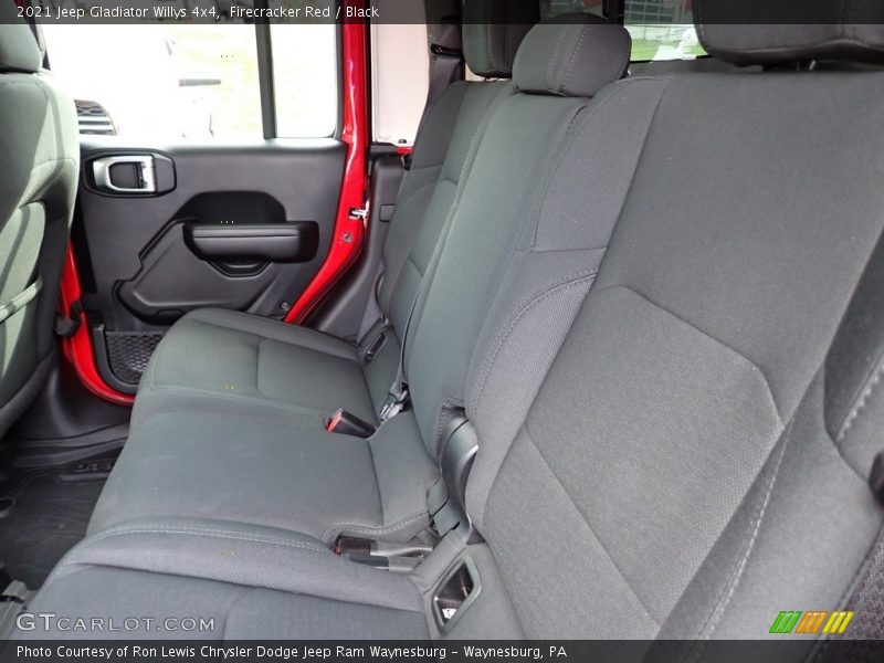 Firecracker Red / Black 2021 Jeep Gladiator Willys 4x4