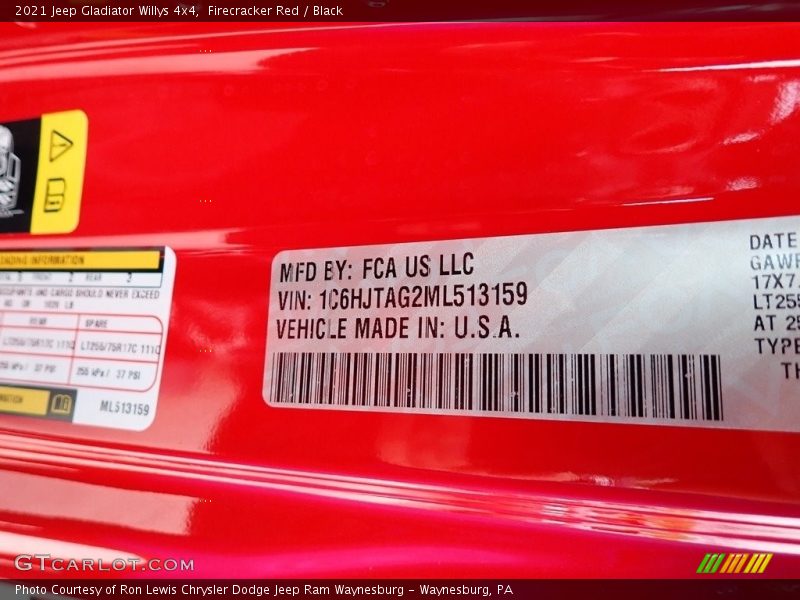 Firecracker Red / Black 2021 Jeep Gladiator Willys 4x4