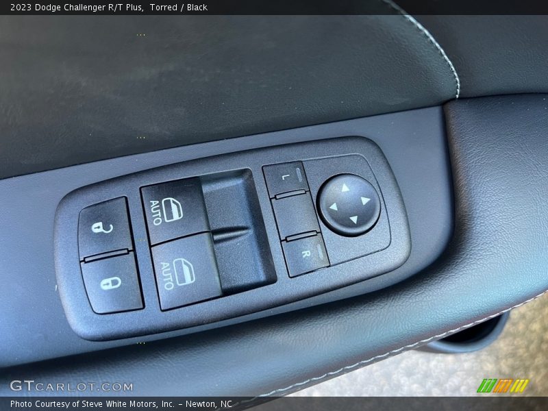 Torred / Black 2023 Dodge Challenger R/T Plus
