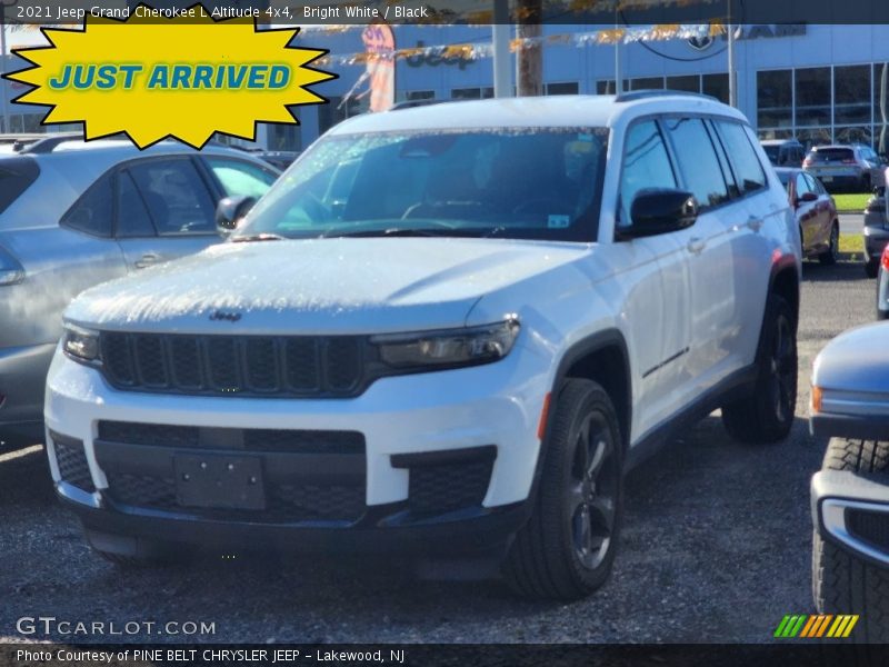 Bright White / Black 2021 Jeep Grand Cherokee L Altitude 4x4