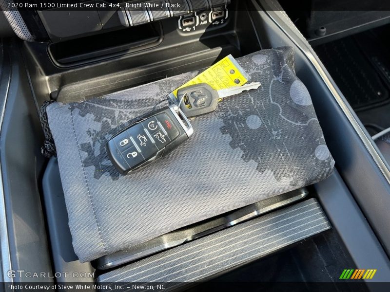 Bright White / Black 2020 Ram 1500 Limited Crew Cab 4x4