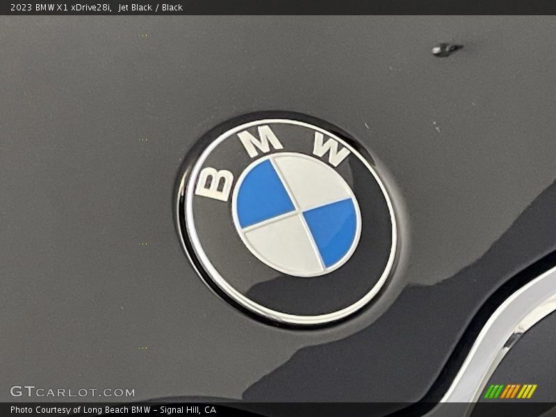 Jet Black / Black 2023 BMW X1 xDrive28i
