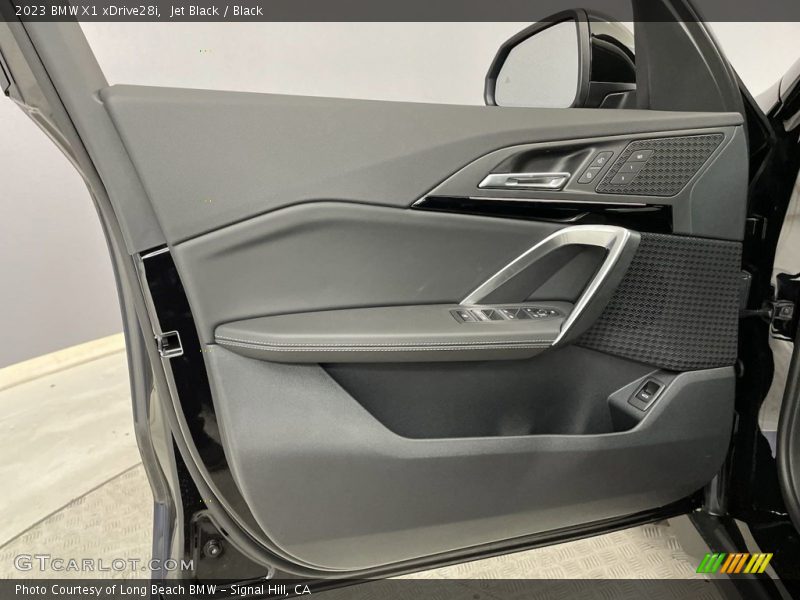 Door Panel of 2023 X1 xDrive28i