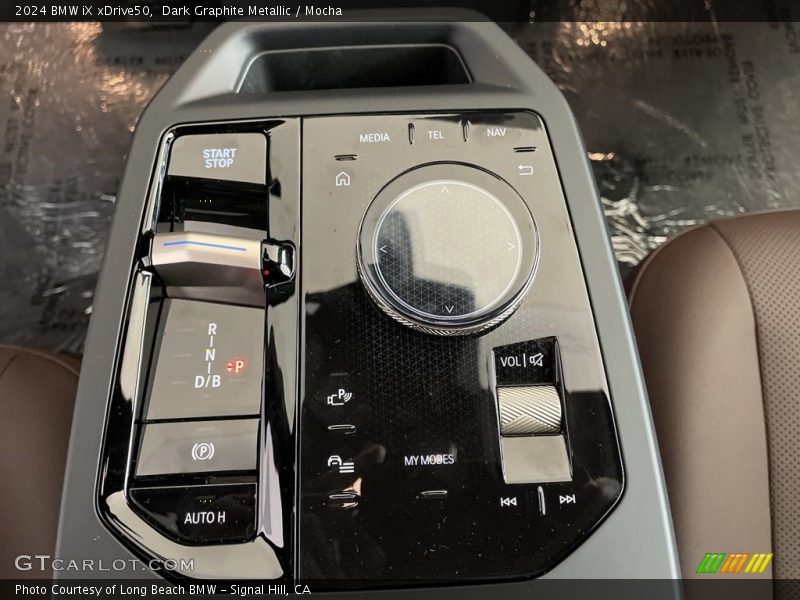 Controls of 2024 iX xDrive50