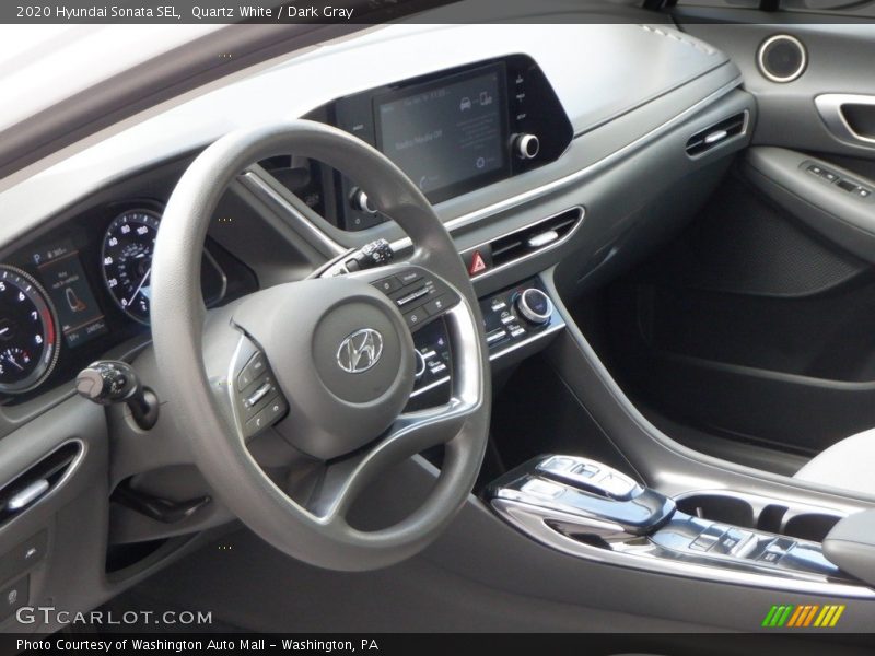 Dashboard of 2020 Sonata SEL