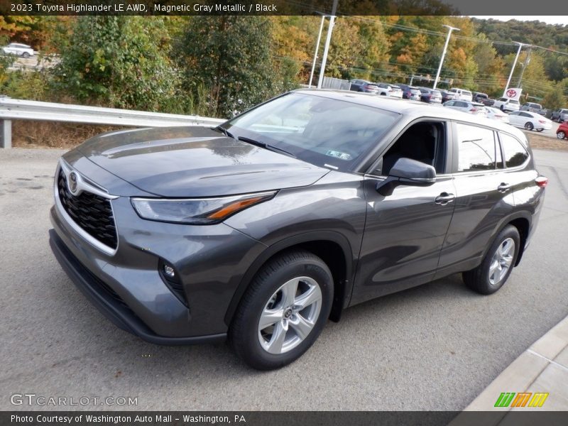 Magnetic Gray Metallic / Black 2023 Toyota Highlander LE AWD