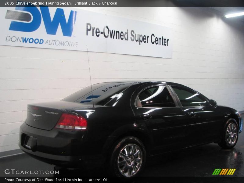 Brilliant Black / Charcoal 2005 Chrysler Sebring Touring Sedan