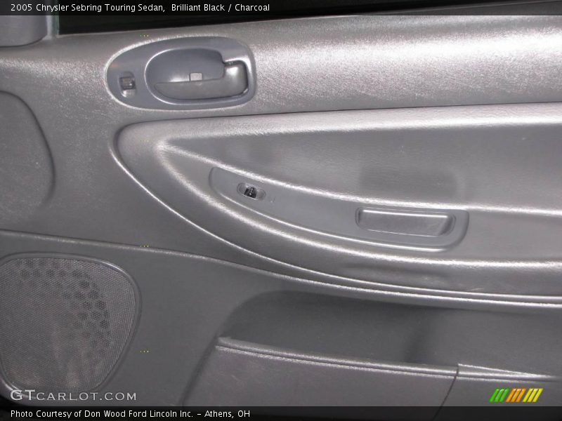 Brilliant Black / Charcoal 2005 Chrysler Sebring Touring Sedan