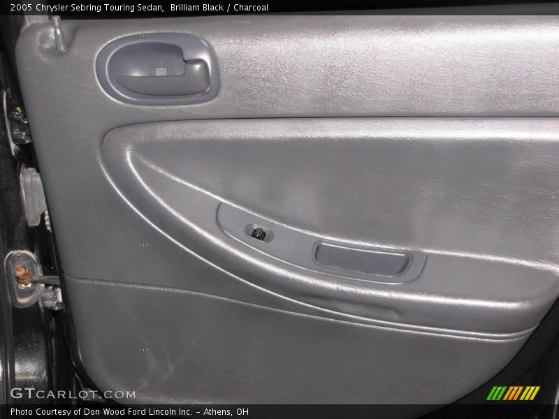 Brilliant Black / Charcoal 2005 Chrysler Sebring Touring Sedan