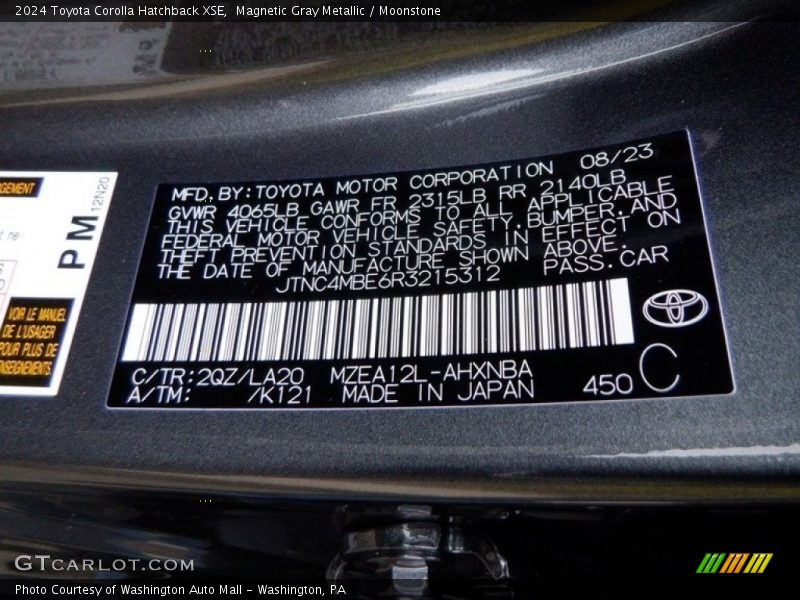 Magnetic Gray Metallic / Moonstone 2024 Toyota Corolla Hatchback XSE