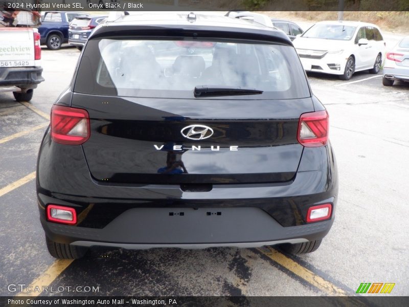 Onyx Black / Black 2024 Hyundai Venue SEL