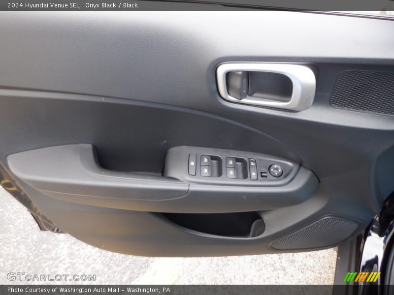 Onyx Black / Black 2024 Hyundai Venue SEL