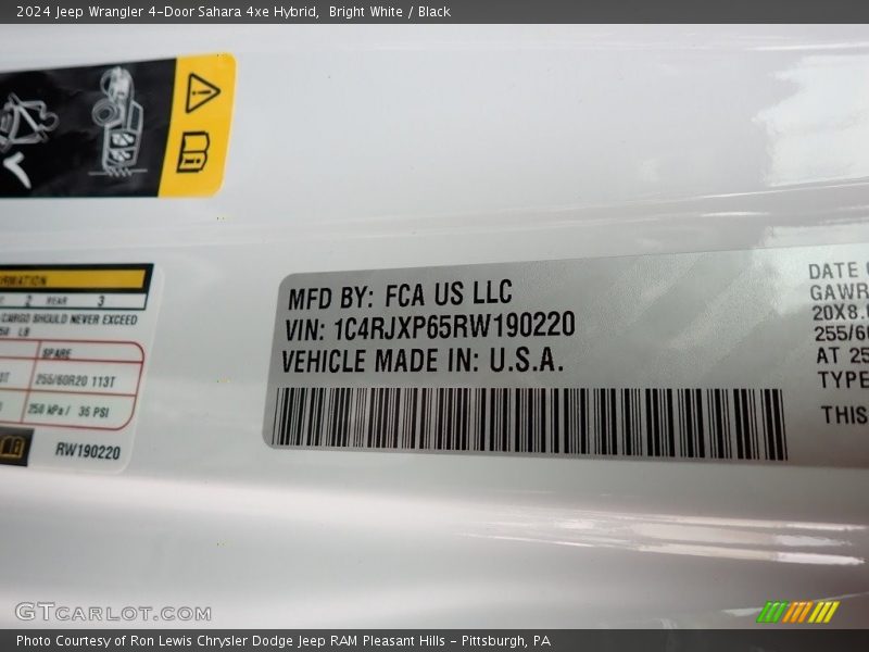 Bright White / Black 2024 Jeep Wrangler 4-Door Sahara 4xe Hybrid