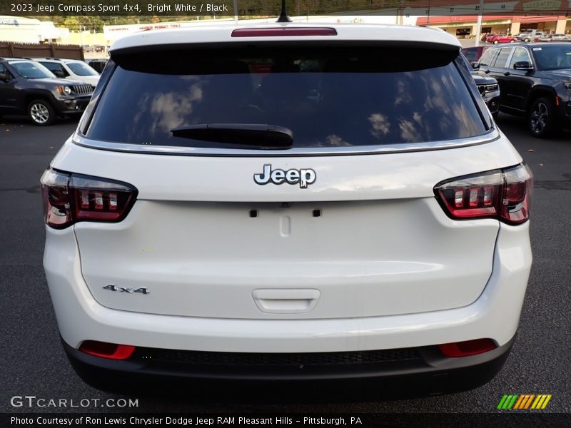 Bright White / Black 2023 Jeep Compass Sport 4x4