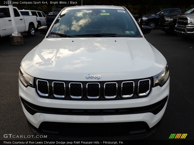 Bright White / Black 2023 Jeep Compass Sport 4x4