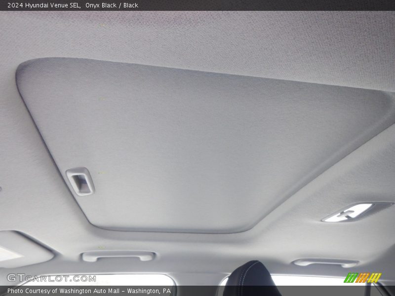 Onyx Black / Black 2024 Hyundai Venue SEL